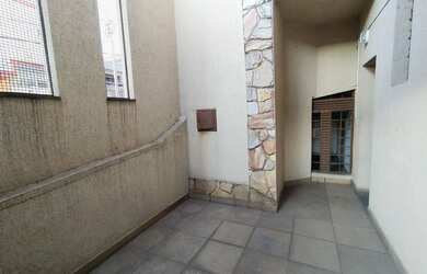 Imagem 2: Casa comercial para alugar no bairro Cai?ara