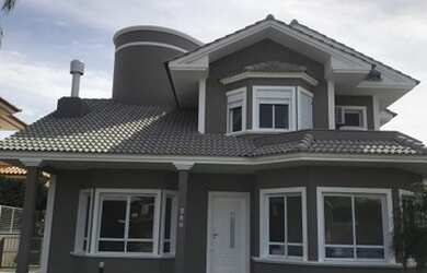 Imagem 3: Casa para aluguel e venda tem 370 metros quadrados com 5 quartos