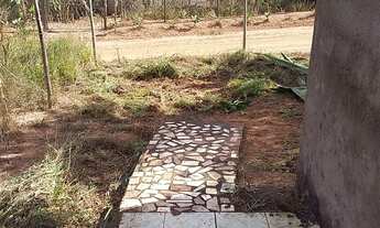 Imagem 2: Barracao com tres comodos