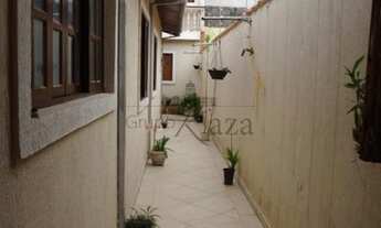 Imagem 5: Casa para venda com 3 quartos em Jardim Altos de Santana II - Jacareí - SP