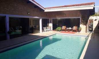 Imagem: Casa térrea com 3 suítes à venda, 294