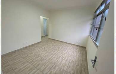 Imagem 6: Apartamento de frente, com 2 dorms.., com 70m, prédio de 3 andares, na Vila Mathias - Sant