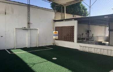 Imagem 3: Casa para Venda em São João de Meriti, ., 5 dormitórios, 1 suíte, 5 banheiros, 4 vagas