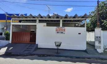 Imagem 3: Casa para venda com 90 metros quadrados com 2 quartos em Setor Aeroporto - Goiânia - Goiás