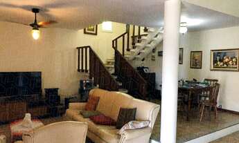 Imagem: Casa para venda tem 122 metros quadrados