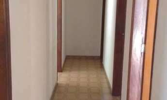 Imagem 3: Vendo casa em amplo terreno no bairro Tabatinga em Lorena-SP