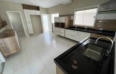 Imagem 6: Casa no condomínio Villaggio II para venda