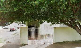 Imagem: Casa de esquina bem localizado!!