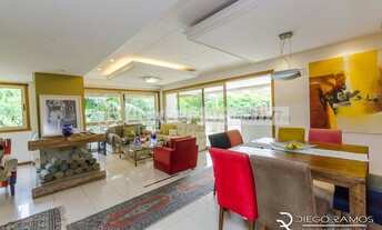 Imagem 1: Apartamento para venda tem 236 metros quadrados com 3 quartos em Petrópolis - Porto Alegre