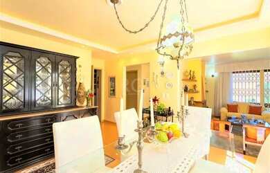 Imagem 7: Casa para Venda - 228m², 4 dormitórios, sendo 1 suites, 5 vagas - Teresópolis