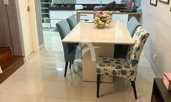 Imagem: Casa à Venda em Condomínio - 2 Suítes