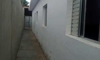 Imagem 5: Casa com 2 quartos e edícula com escritura