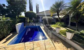 Imagem: Casa em condomínio com 370 m² e 4 quartos