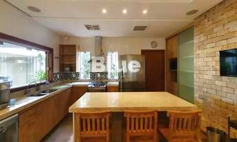 Imagem 3: Casa para Venda em Uberlândia, Cidade Jardim, 4 dormitórios, 4 suítes, 5 banheiros, 5 vaga