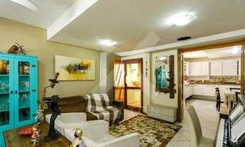 Imagem: PORTO ALEGRE - Casa Padrão - Auxiliadora