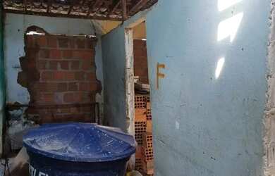 Imagem 3: Casa para reformar 4x7