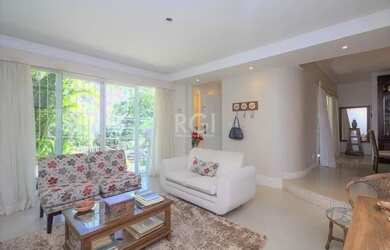 Imagem 3: Casa para Venda - 281m², 3 dormitórios, sendo 2 suites, 5 vagas - Menino Deus