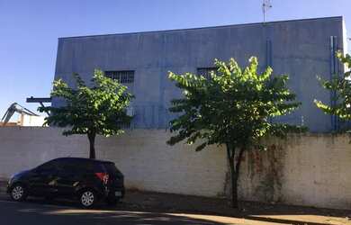 Imagem 3: Venda - Barracão São José do Rio Preto - 114 metros térreo e 100 metros de mezanino
