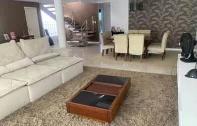 Imagem 3: Oportunidade. Linda casa 4 quartos, sendo 3 suítes, condomínio nobre. Ótimo local. Valor r