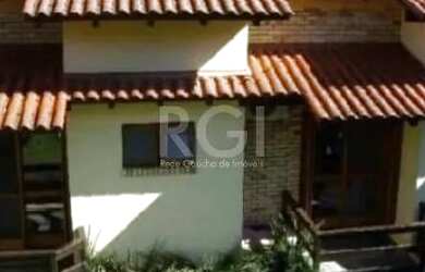 Imagem 2: Casa para Venda - 410m², 5 dormitórios, sendo 3 suites, 2 vagas - Teresópolis