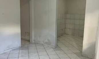 Imagem 3: Casa 2/4 próximo Feiraguay