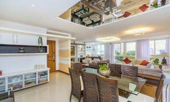 Imagem: PORTO ALEGRE - Apartamento Padrão - Três