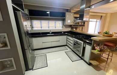 Imagem 6: Casa de alto padrão no bairro Floresta em Joinville Totalmente decorado e equipado. REF: 4