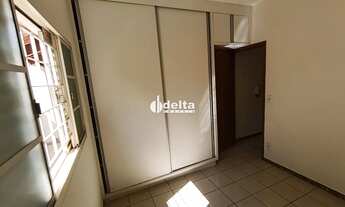 Imagem 5: Casa residencial com 3 quartos sendo 1 suíte disponível para locação bairro Santa Mônica e