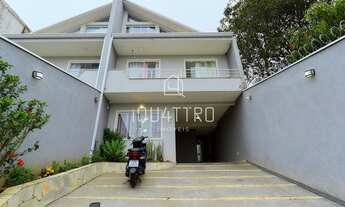 Imagem: Sobrado de frente pra no bairro Santa Cândida