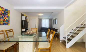 Imagem: Sobrado a venda no bairro Santa Cândida