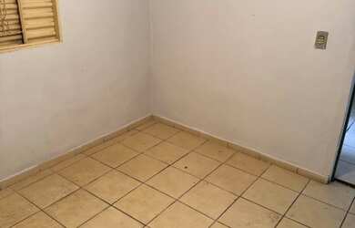 Imagem 3: Kitnet / barracao Setor Garavelo Aparecida de Goiania