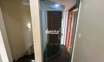 Imagem 4: Apartamento disponível para locação e venda no bairro Tabajaras em Uberlândia-MG