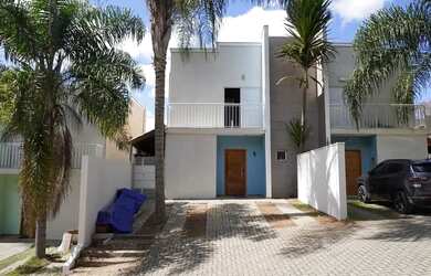 Imagem 2: Casa à venda em Cotia, Granja Viana - Jardim Colibri, com 3 quartos, com 102 m²