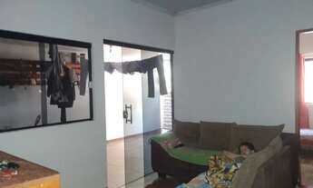 Imagem 2: Vendo casa em UNAÍ-MG, Excelente localização!!! A 5 minutos do centro de Unaí