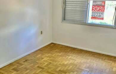 Imagem 4: Apto de 02 dorm no Passo da Areia, de fundos, sol da manhã, 01 lance de escada