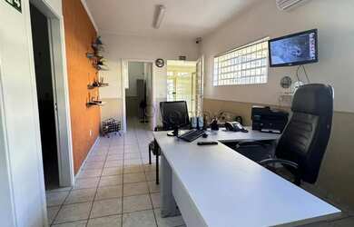 Imagem 4: Casa à venda e para alugar em Campinas, Bosque, com 1 quarto, com 201.4 m²