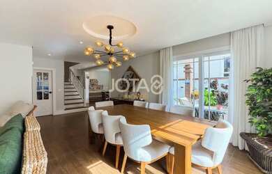 Imagem 5: CASA COM 4 SUÍTES PRONTA PARA MORAR EM SANTA FELICIDADE! Casa Com 4 Suítes Santa Felicidad