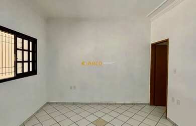 Imagem 4: Casa Térrea com 3 Dormitórios na Zona Sul