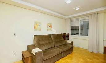 Imagem 2: Apartamento com dois quartos, vaga e elevador no Centro Histórico