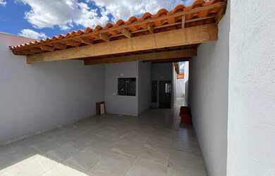 Imagem 2: Casa no bairro Carmelo!