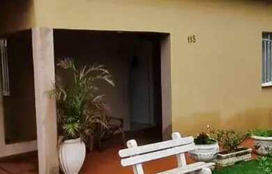 Imagem 2: Casa 3 dormitórios + Edícula Fundos - Aeroporto - Londrina