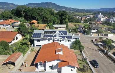 Imagem 6: Casa de Alvenaria - Venda - 03 dormitórios - 600m2 - Rua Carlos Eckelberg - Centro - Lontr