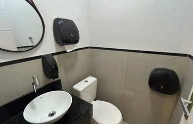 Imagem 7: Casa - Passos Casa com 4 banheiros