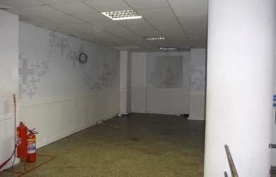 Imagem 4: Lojão 180m² - Nilo Peçanha - Loja com sub-solo. Excelente ponto