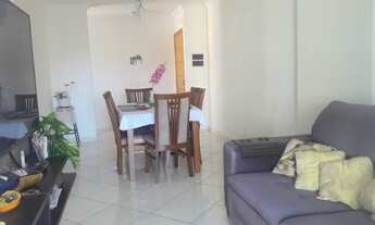 Imagem 1: Thamir) 02 dormitórios, varanda gourmet, área de lazer próximo a praia na Tupi