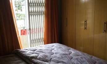 Imagem 4: Sobrado para venda possui 98 metros quadrados com 3 quartos em Novo Mundo - Curitiba - PR