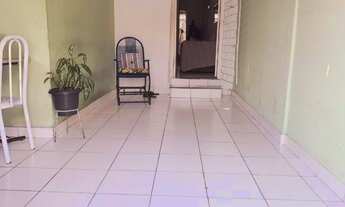 Imagem 2: Casa no bairro Suissa - frente norte