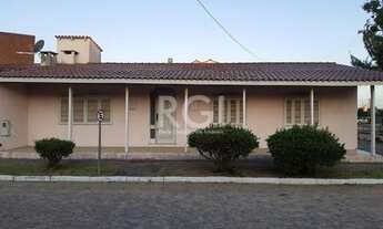 Imagem 2: Porto Alegre - Casa Padrão - Hípica