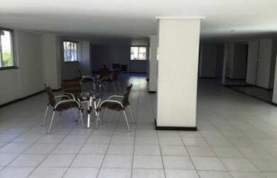 Imagem 5: Apartamento 2/4, nascente, varanda, armários, dependência, garagem e portaria 24h no Garci