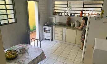 Imagem 5: Casa de 2 Dormitórios na Avenida dos Bandeirantes